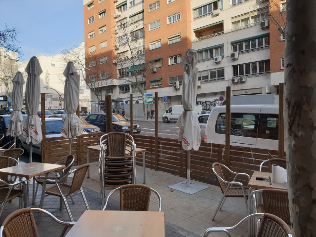 Cruz Blanca, terraza de 40m2 para bares y restaurante. Enero 2021,  protección anticontagio