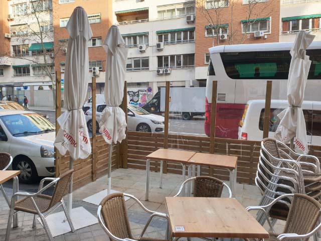 Cruz Blanca, terraza de 40m2 para bares y restaurante. Enero 2021,  protección anticontagio